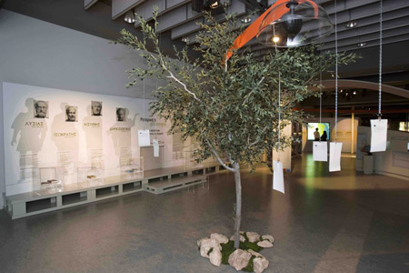 Μύρισε  άνοιξη στον «Ελληνικό Κόσμο»