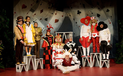 Οι Περιπέτειες της Αλίκης στη Χώρα των Θαυμάτω