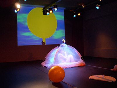 Ένας θαυμαστός καινούριος κόσμος Ένας θαυμαστός καινούριος κόσμος